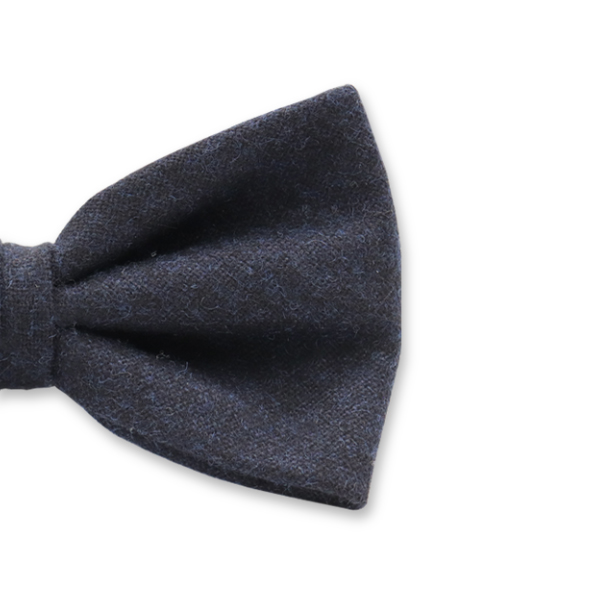 Dunkelblaue Fliege aus Wolle (2)