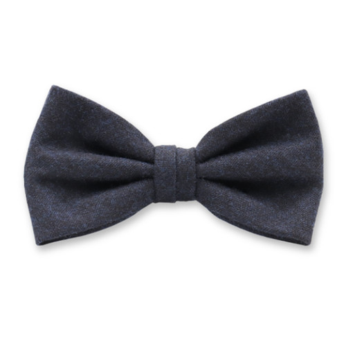 Dunkelblaue Fliege aus Wolle (1)