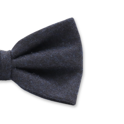 Dunkelblaue Fliege aus Wolle (2)