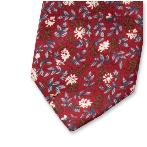Rote Krawatte mit Blumenmuster (2)