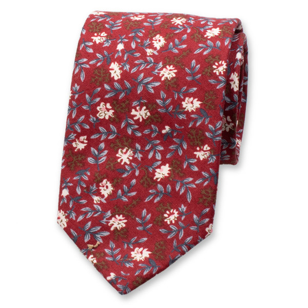 Rote Krawatte mit Blumenmuster (1)