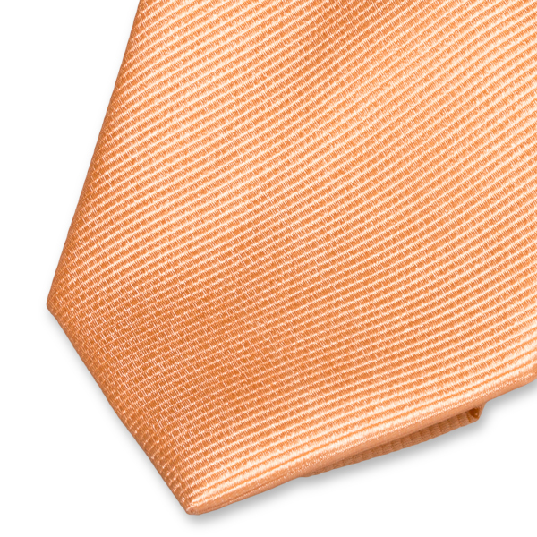 Pfirsichfarbene Krawatte (2)